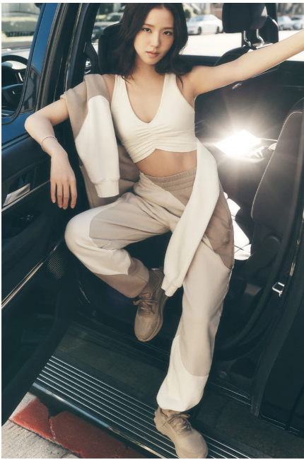 Conjunto sudadera y pantalón deportivo