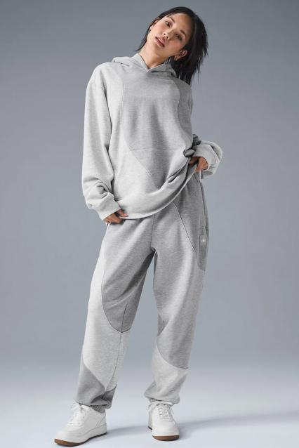 Conjunto sudadera y pantalón deportivo